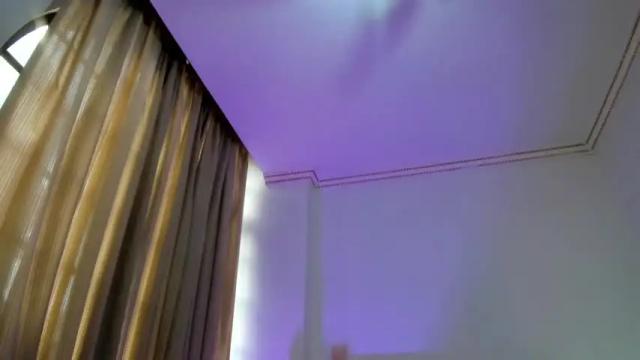 Image 3 of aurorasierra Stream on Chaturbate on 13 months ago