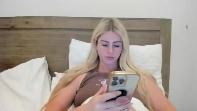 Thumbnail 1, aussie_mon's Stream at Chaturbate, 14 months ago