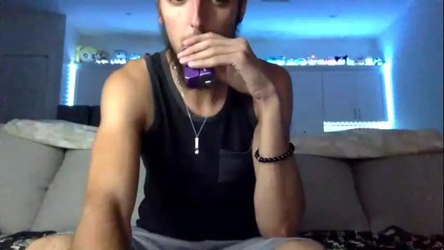 Image 11 of austincutieyes Stream on Chaturbate on 29 days ago