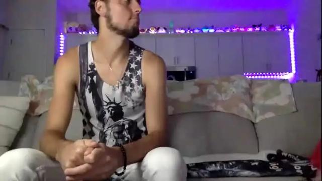Image 11 of austincutieyes Stream on Chaturbate on 22 days ago