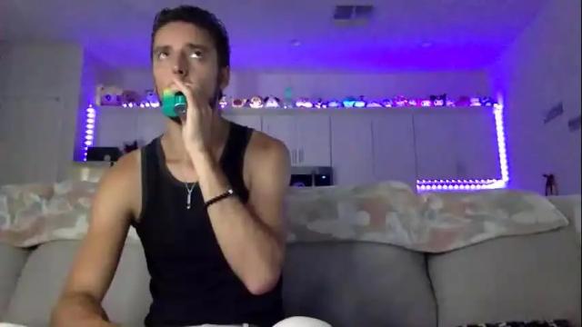 Image 8 of austincutieyes Stream on Chaturbate on 21 days ago