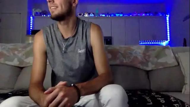 Image 10 of austincutieyes Stream on Chaturbate on 14 days ago