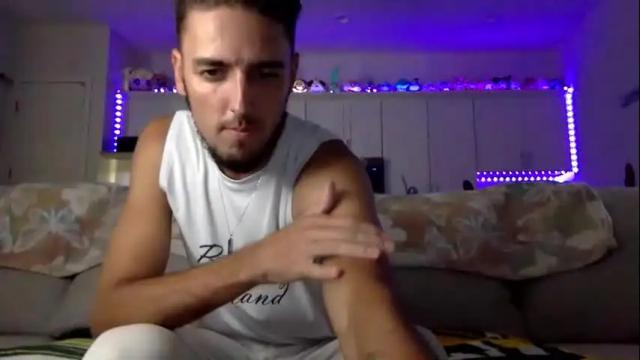 Image 10 of austincutieyes Stream on Chaturbate on 9 days ago