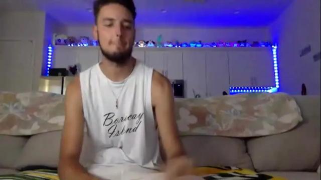 Image 3 of austincutieyes Stream on Chaturbate on 9 days ago