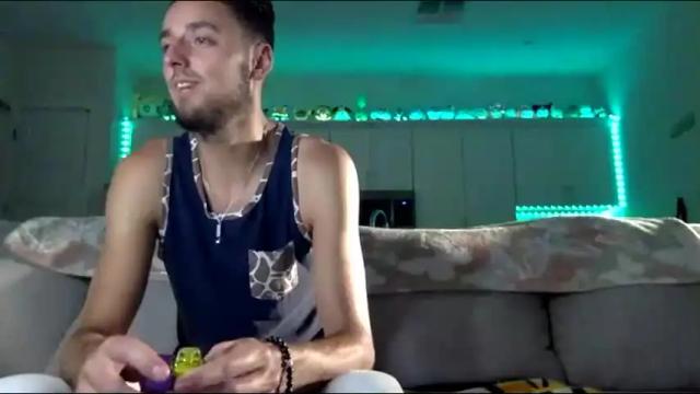 Image 2 of austincutieyes Stream on Chaturbate on 8 days ago