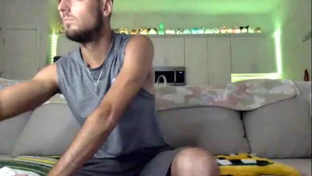 Image 12 of austincutieyes Stream on Chaturbate on 2 days ago