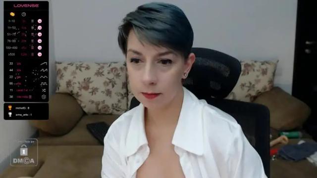 Image 4 of autumnopal Stream on Chaturbate on 12 months ago