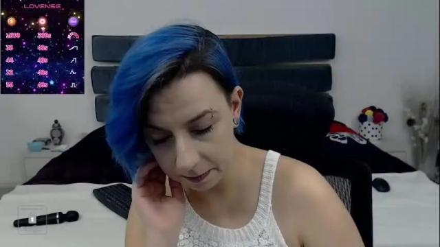 Image 2 of autumnopal Stream on Chaturbate on 1 month ago