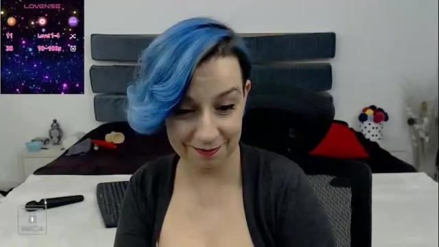 Image 4 of autumnopal Stream on Chaturbate on 1 month ago