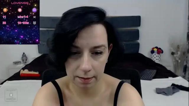 Image 2 of autumnopal Stream on Chaturbate on 1 month ago