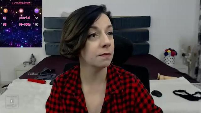 Image 4 of autumnopal Stream on Chaturbate on 9 days ago