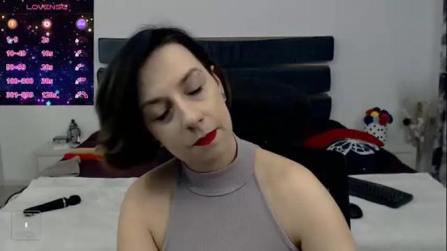 Image 3 of autumnopal Stream on Chaturbate on 5 days ago