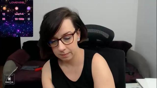 Image 3 of autumnopal Stream on Chaturbate on 1 month ago