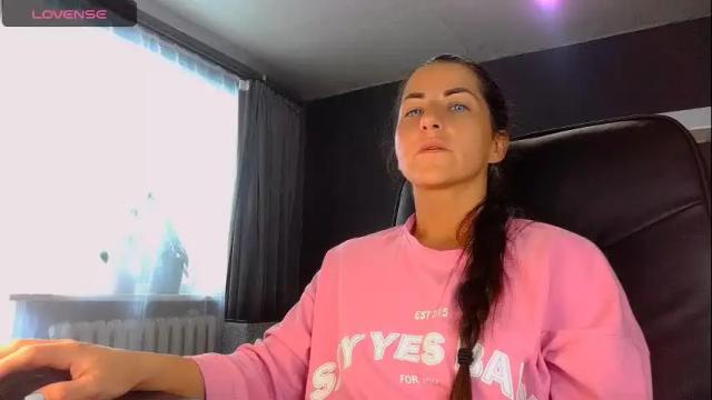 Image 6 of ava__doll Stream on Chaturbate on 20 days ago
