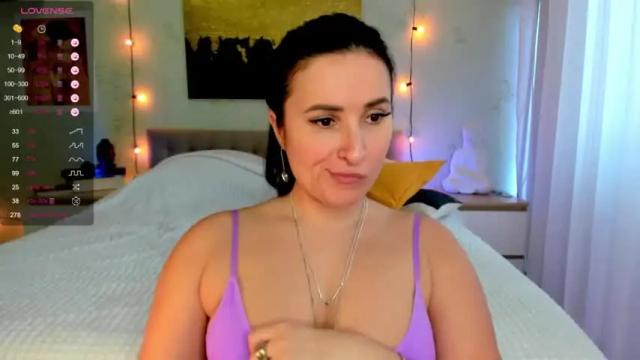 Image 3 of ava_athena Stream on Chaturbate on 15 months ago