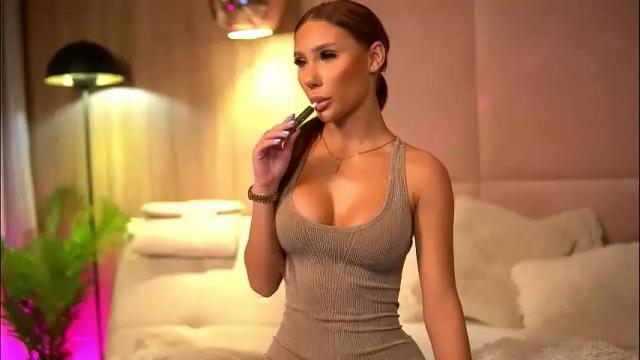 Image 12 of ava_heath Stream on Chaturbate on 1 month ago