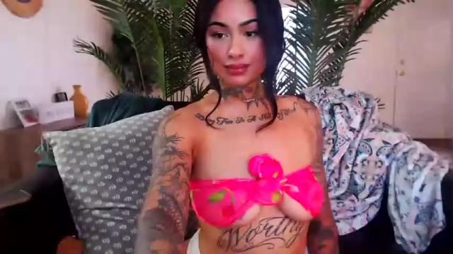 Image 3 of avaa_eve Stream on Chaturbate on 16 months ago