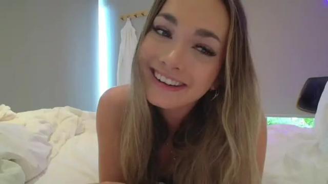 Image 4 of avabrooks Stream on Chaturbate on 15 days ago