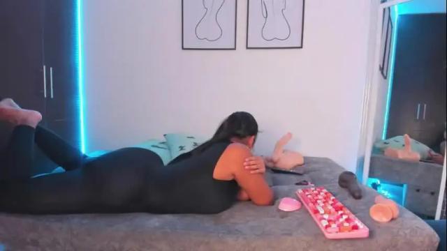 Image 6 of avaferrera Stream on Chaturbate on 1 month ago