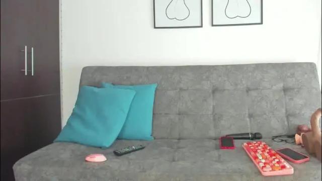 Image 11 of avaferrera Stream on Chaturbate on 2 months ago