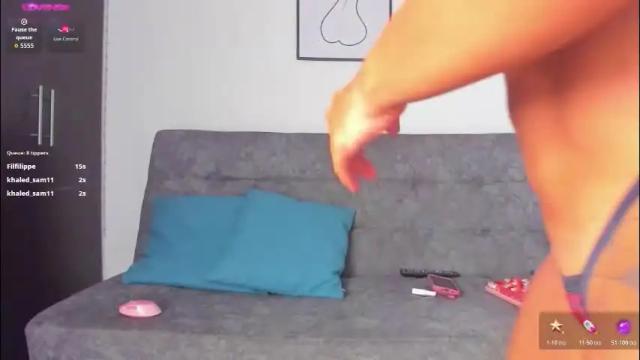 Image 3 of avaferrera Stream on Chaturbate on 14 days ago