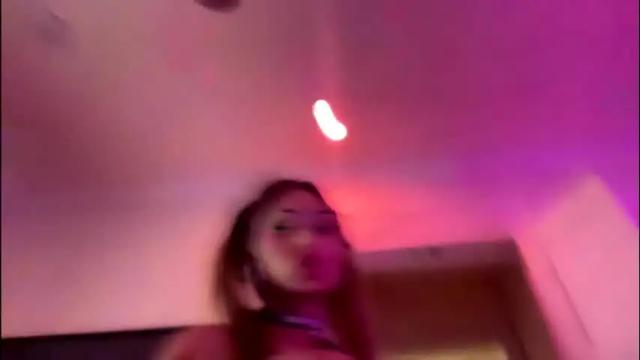 Image 7 of avalonnfoxx Stream on Chaturbate on 8 days ago