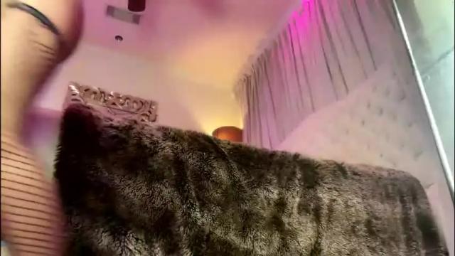 Image 11 of avalonnfoxx Stream on Chaturbate on 7 days ago