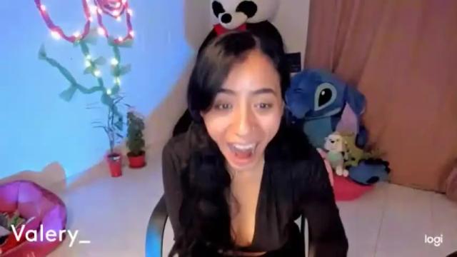 Image 2 of ave_fenix69 Stream on Chaturbate on 13 months ago