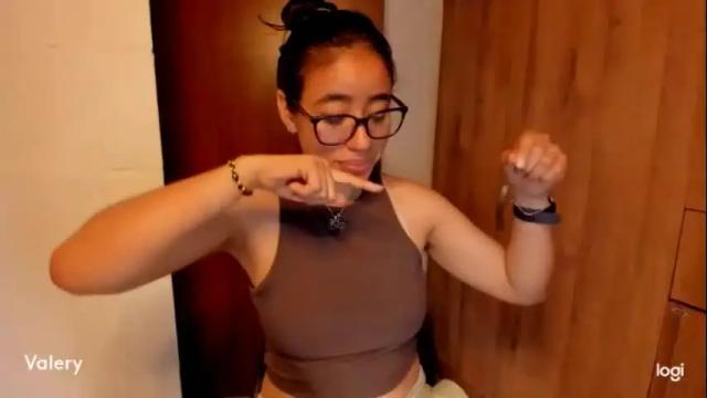 Image 2 of ave_fenix69 Stream on Chaturbate on 2 months ago