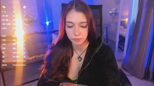 Image 3 of aveangela Stream on Chaturbate on 1 month ago