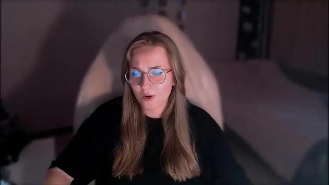 Image 12 of avelisa Stream on Chaturbate on 5 months ago