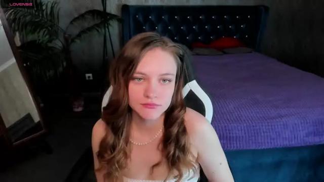 Image 4 of avery_coy Stream on Chaturbate on 13 months ago