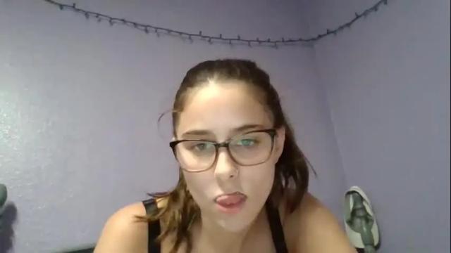 Image 3 of avery_gonzalez1 Stream on Chaturbate on 14 months ago