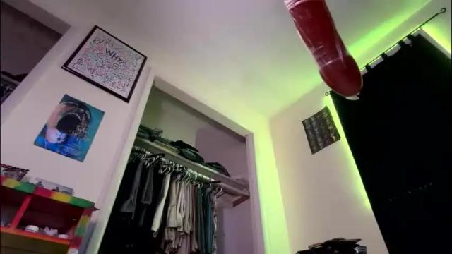 Image 12 of aveyboi Stream on Chaturbate on 16 days ago