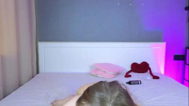 Image 10 of avgustina_love Stream on Chaturbate on 10 days ago