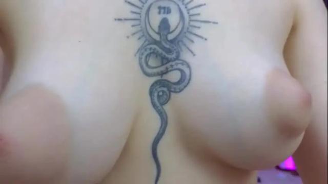Image 6 of avgustina_love Stream on Chaturbate on 4 months ago