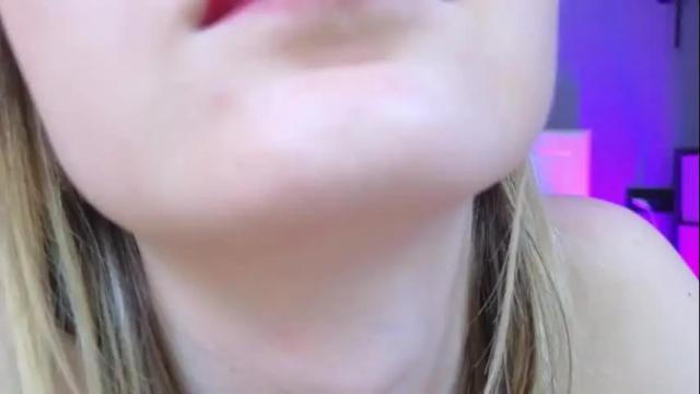 Image 3 of avgustina_love Stream on Chaturbate on 4 months ago