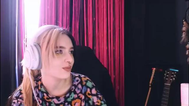 Image 12 of avi_nile Stream on Chaturbate on 1 month ago