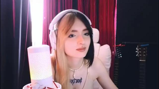 Thumbnail 3, avi_nile's Stream at Chaturbate, 1 month ago