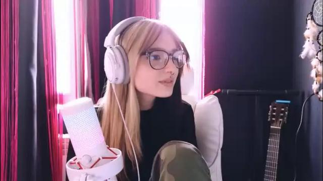 Image 11 of avi_nile Stream on Chaturbate on 1 month ago