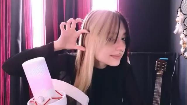 Image 12 of avi_nile Stream on Chaturbate on 1 month ago
