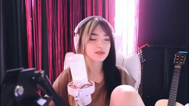Image 11 of avi_nile Stream on Chaturbate on 1 month ago