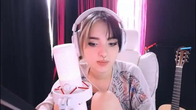Image 11 of avi_nile Stream on Chaturbate on 1 month ago