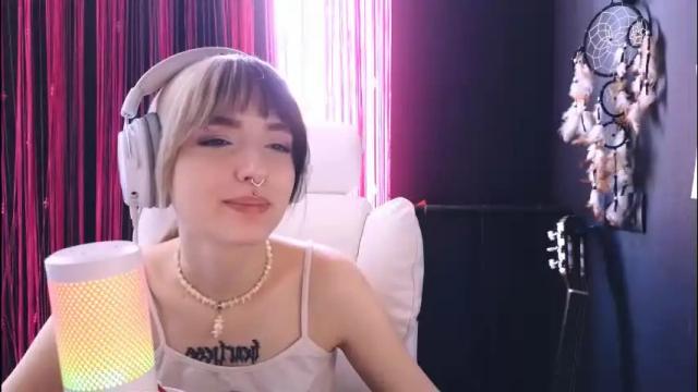 Image 12 of avi_nile Stream on Chaturbate on 17 days ago
