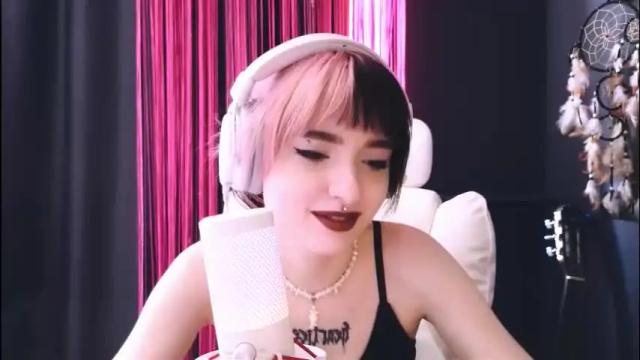 Image 7 of avi_nile Stream on Chaturbate on 14 days ago