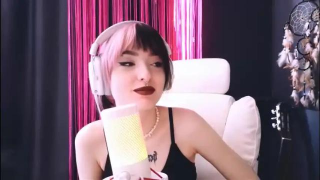 Image 8 of avi_nile Stream on Chaturbate on 14 days ago