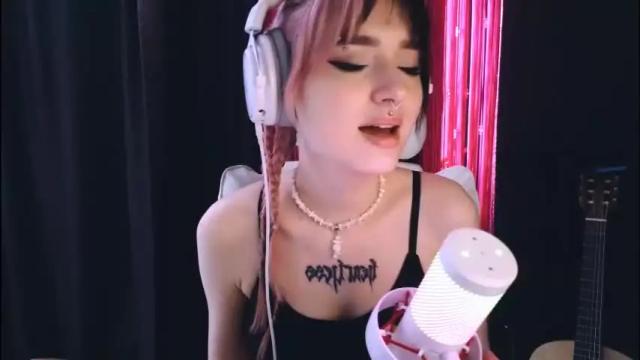 Image 7 of avi_nile Stream on Chaturbate on 7 days ago