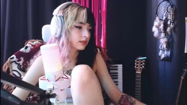 Thumbnail 1, avi_nile's Stream at Chaturbate, 4 months ago