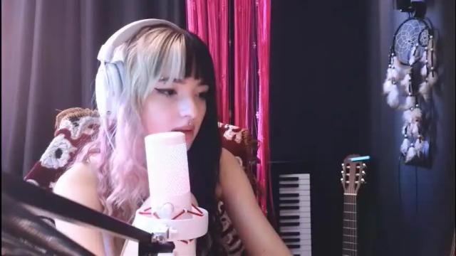 Image 11 of avi_nile Stream on Chaturbate on 5 months ago