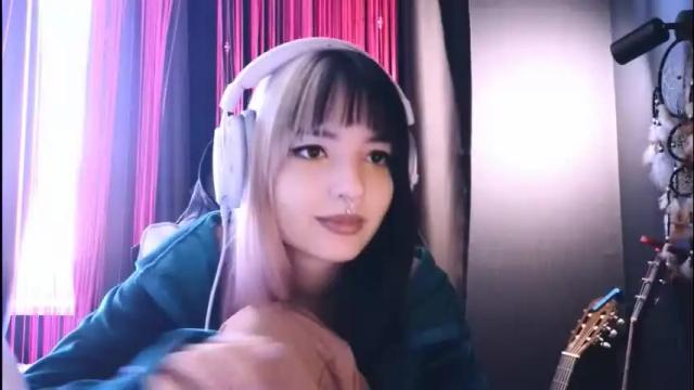 Image 6 of avi_nile Stream on Chaturbate on 4 months ago